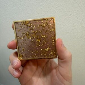 Chantecaille Eclat Doux Face Powder